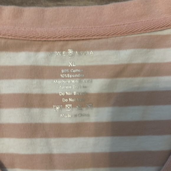 MoveMama Full-Zip Pink and White Striped Shirt Size XL - Picture 3 of 3